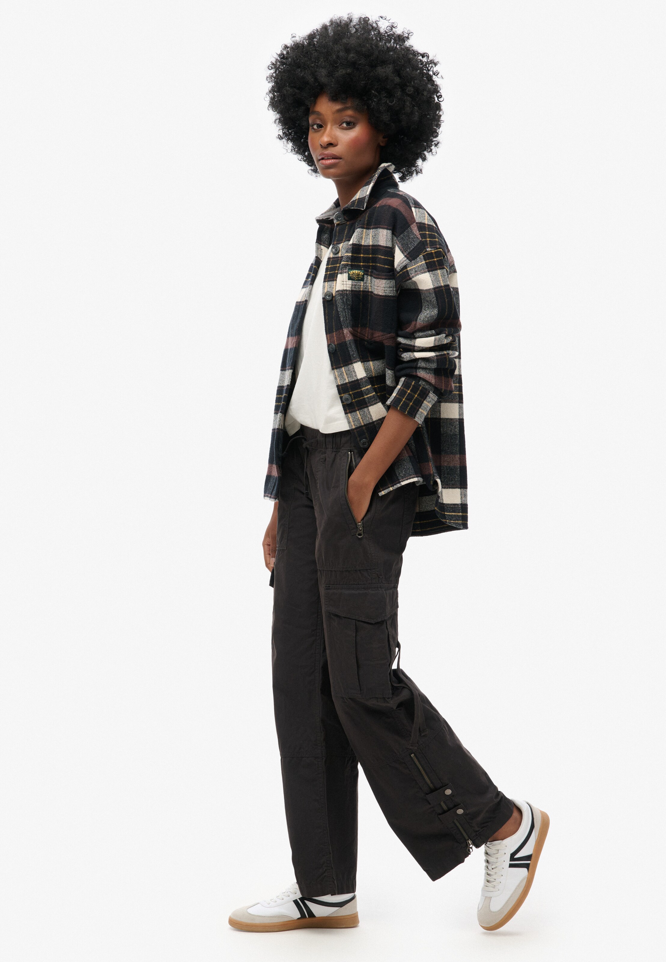 Superdry Wide leg Cargobroek in Zwart