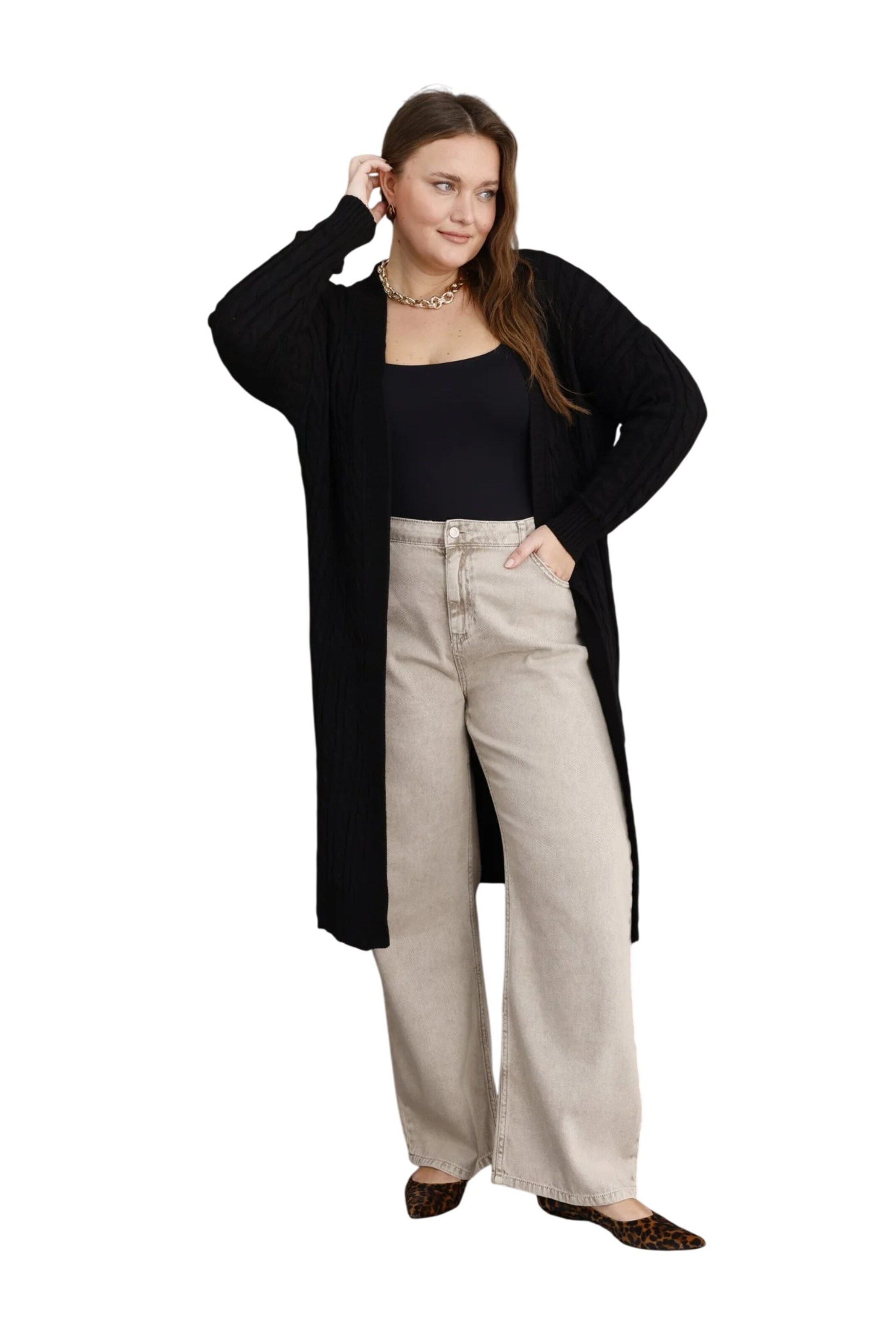 Shape Of You Strickjacke in Schwarz