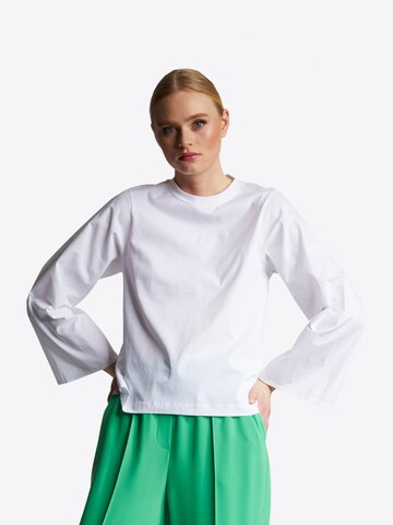 T-shirt Rich & Royal en blanc : devant