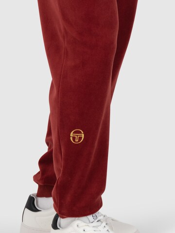 Sergio Tacchini Regular Sporthose 'COURT VELOUR' in Rot