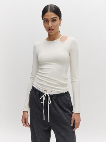 EDITED Shirt 'Felicitas' in White: front