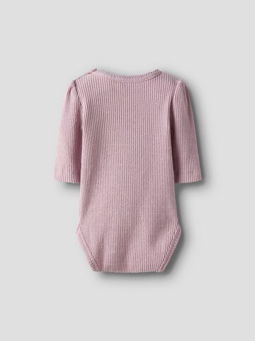 NAME IT Strampler in Lila