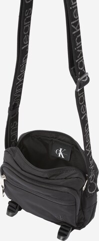 regular Borsa a tracolla di Calvin Klein Jeans in nero