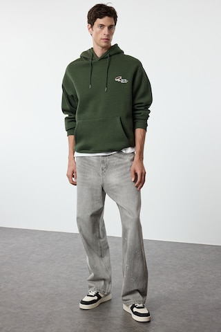 Trendyol Sweatshirt in Grün