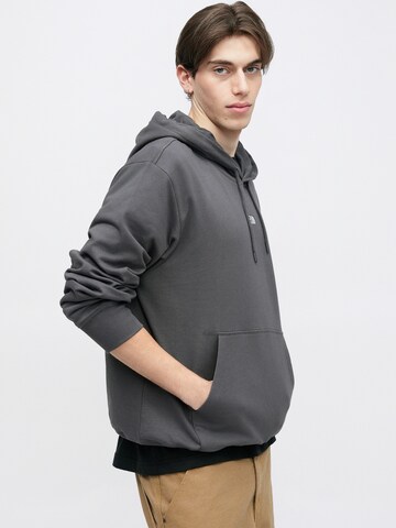 THE NORTH FACE Mikina 'ESSENTIAL' - Sivá