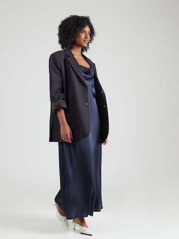 EVOKED Iltapuku 'VIRAVENNA' värissä sininen