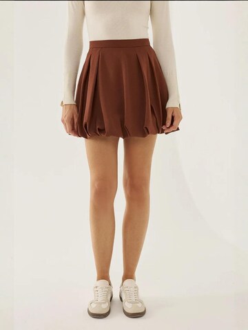 Hiccup Skirt in Brown: front