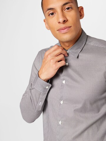 BOSS Black - Regular Fit Camisa 'Liam' em cinzento