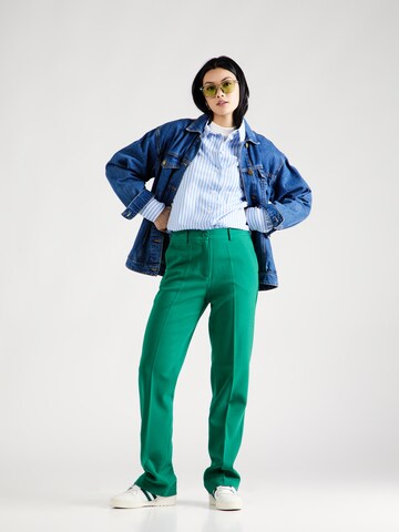 Regular Pantaloni cu dungă de la UNITED COLORS OF BENETTON pe verde