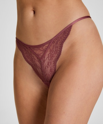 Hunkemöller String 'Isabelle' in Red
