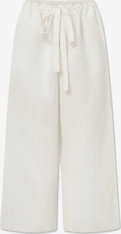 STUDIO FEDER Trousers in White: front