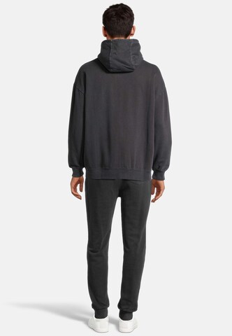 Oldskull Zip-Up Hoodie 'Peach Dyed Basic' in Black