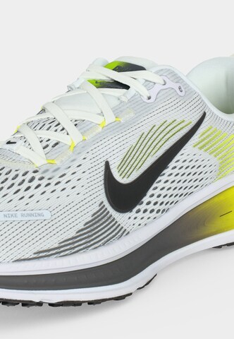 balts NIKE Sporta apavi 'Vomero 18'