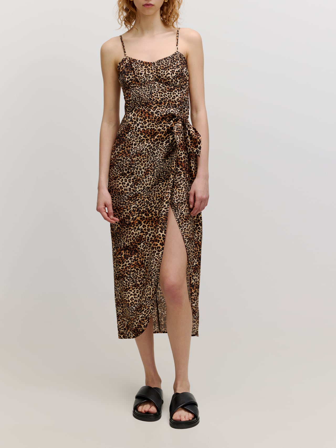 EDITED Producten Jurk 'Sue' Beige