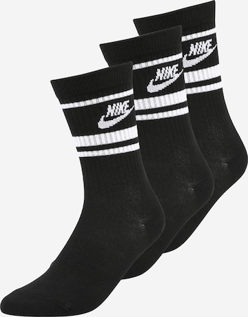 Regular Chaussettes 'Essential' Nike Sportswear en noir : devant