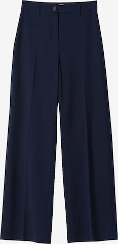 Bershka Trousers with creases in Blue: front