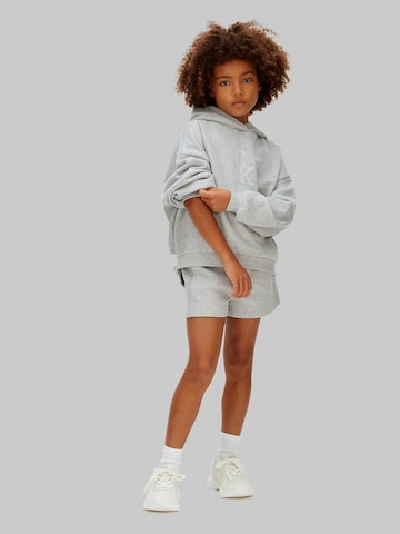 Calvin Klein Jeans Sweatshirt in Grijs