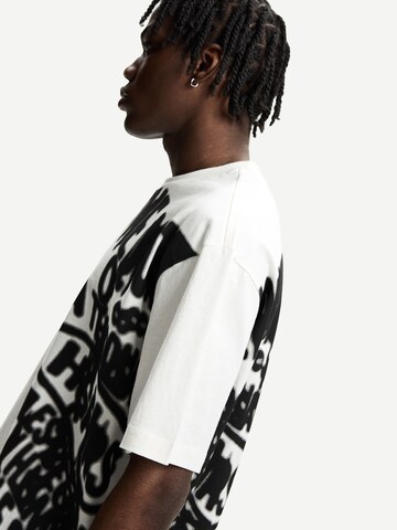 Bershka Bluser & t-shirts i hvid