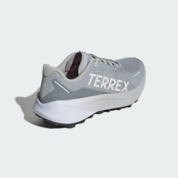 Scarpa da corsa 'Agravic 3' di ADIDAS TERREX in grigio