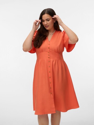 Vero Moda Curve - Vestido camisero 'VMCMelaney' en naranja: frente