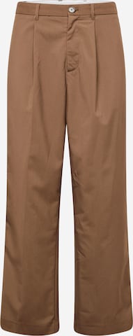 WEEKDAY Loose fit Pleat-Front Pants 'Uno' in Brown: front