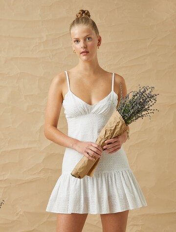 Koton Kleid in Weiß: Vorderseite