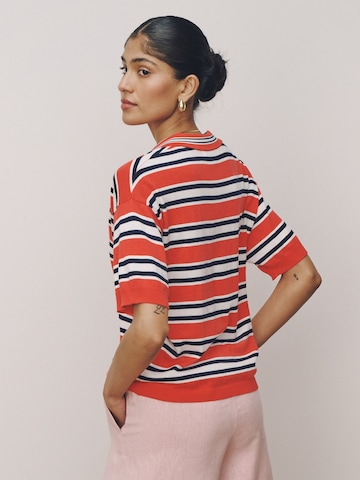 Next Svetr – červená