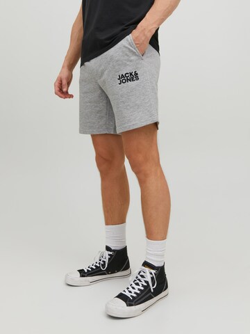 JACK & JONES Regular Панталон 'BEX' в сиво: отпред