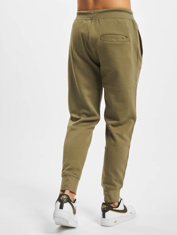 Urban Classics Tapered Pants 'David' in Green