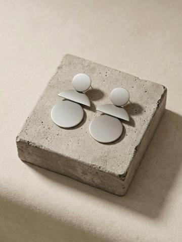DNSK Copenhagen Øreringe 'SAGA Waterproof Silver Stainless Steel Statement Earring – Brushed Finish' i sølv