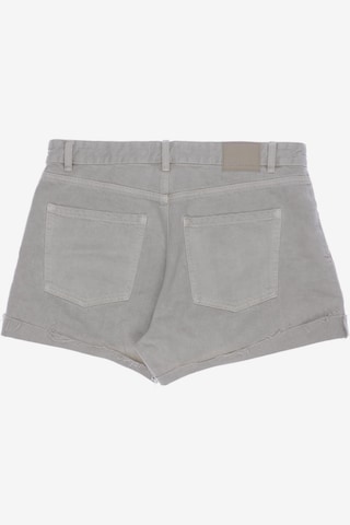 Pull&Bear Shorts XL in Beige