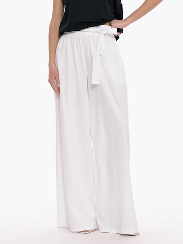 Wide Leg Pantalon 'Connect Me' 4TAILORS en blanc : devant