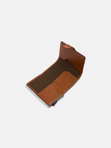 The Bridge Wallet in Brown
