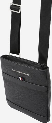 TOMMY HILFIGER Válltáska - fekete