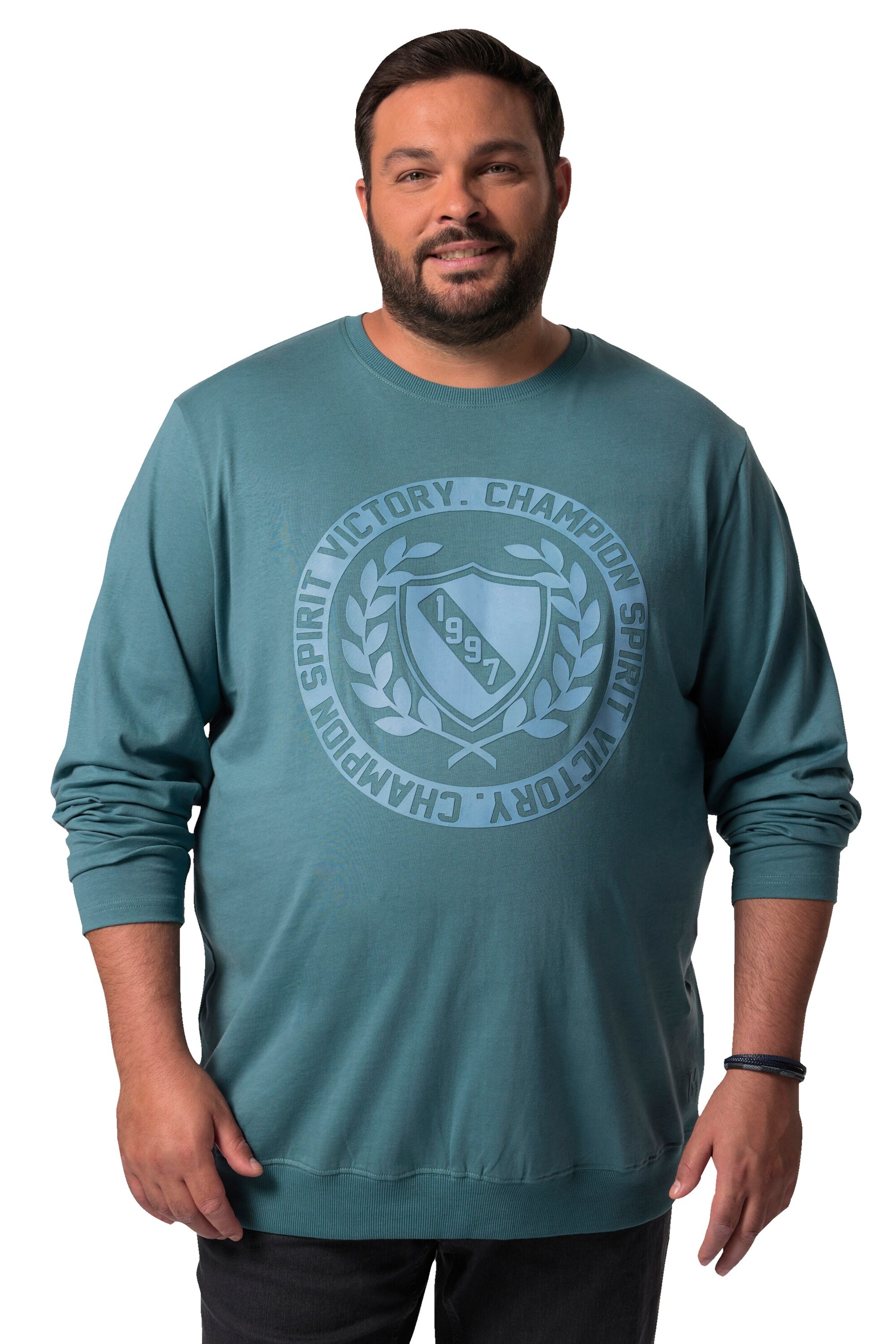 Men Plus Shirt in Blue: front