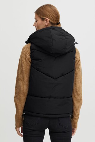 Oxmo Vest in Black