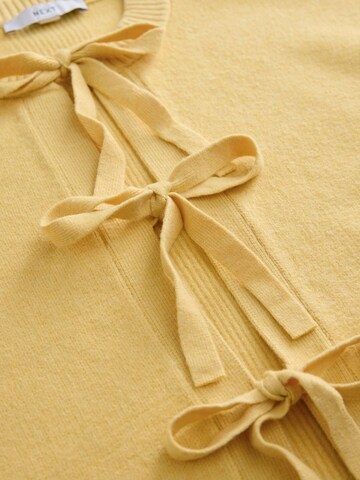 Next Strickjacke in Gelb