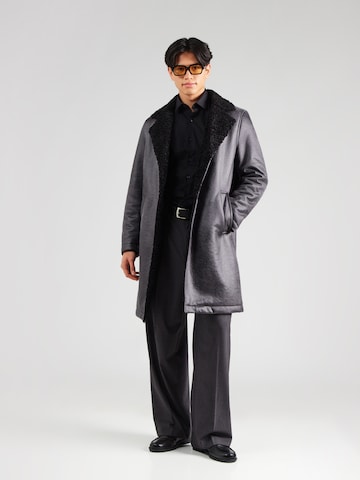 Calvin Klein - Ajuste estrecho Camisa de negocios 'ESNTL' en negro