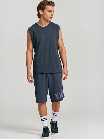 Funky Buddha Shirt in Grey