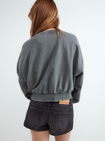BALMOHK Sweatshirt in Grau