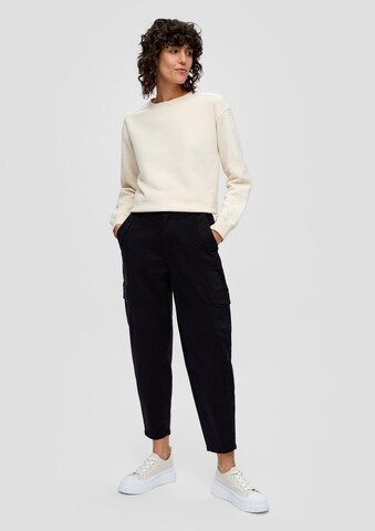 s.Oliver - Tapered Pantalón en negro
