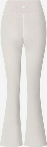 GOD SAVE QUEENS Bootcut Legginsy 'Second Skin Studio High-Waisted Bootcut Legging' w kolorze beżowy: przód