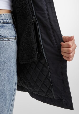 Brandit Winterparka 'Nila' in Schwarz
