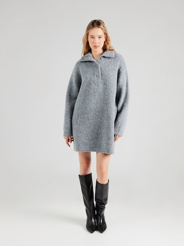 pilka VERSTIQUE by Denise Verst Suknelė