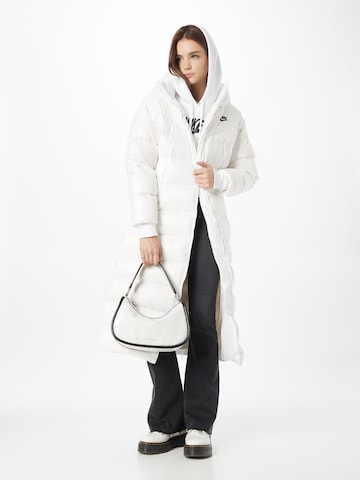 Manteau d’hiver Nike Sportswear en blanc