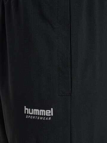 Hummel Tapered Broek in Zwart