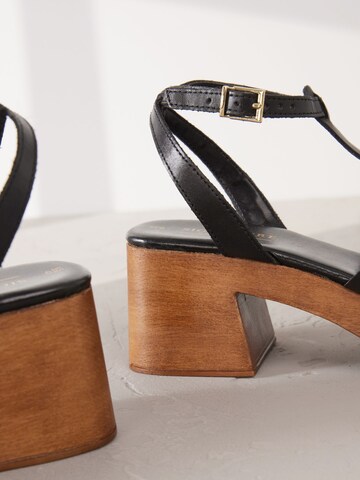 Sandales Next en noir