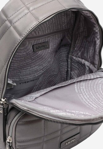 Suri Frey Rucksack 'Hilary' in Silber