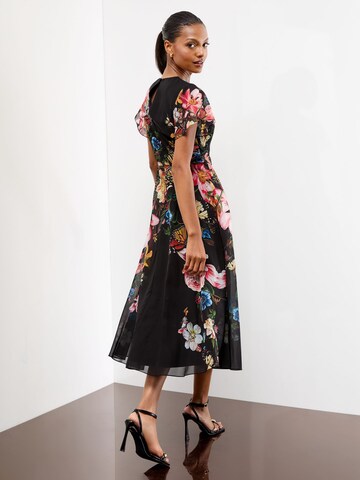 Lipsy - Vestido en negro
