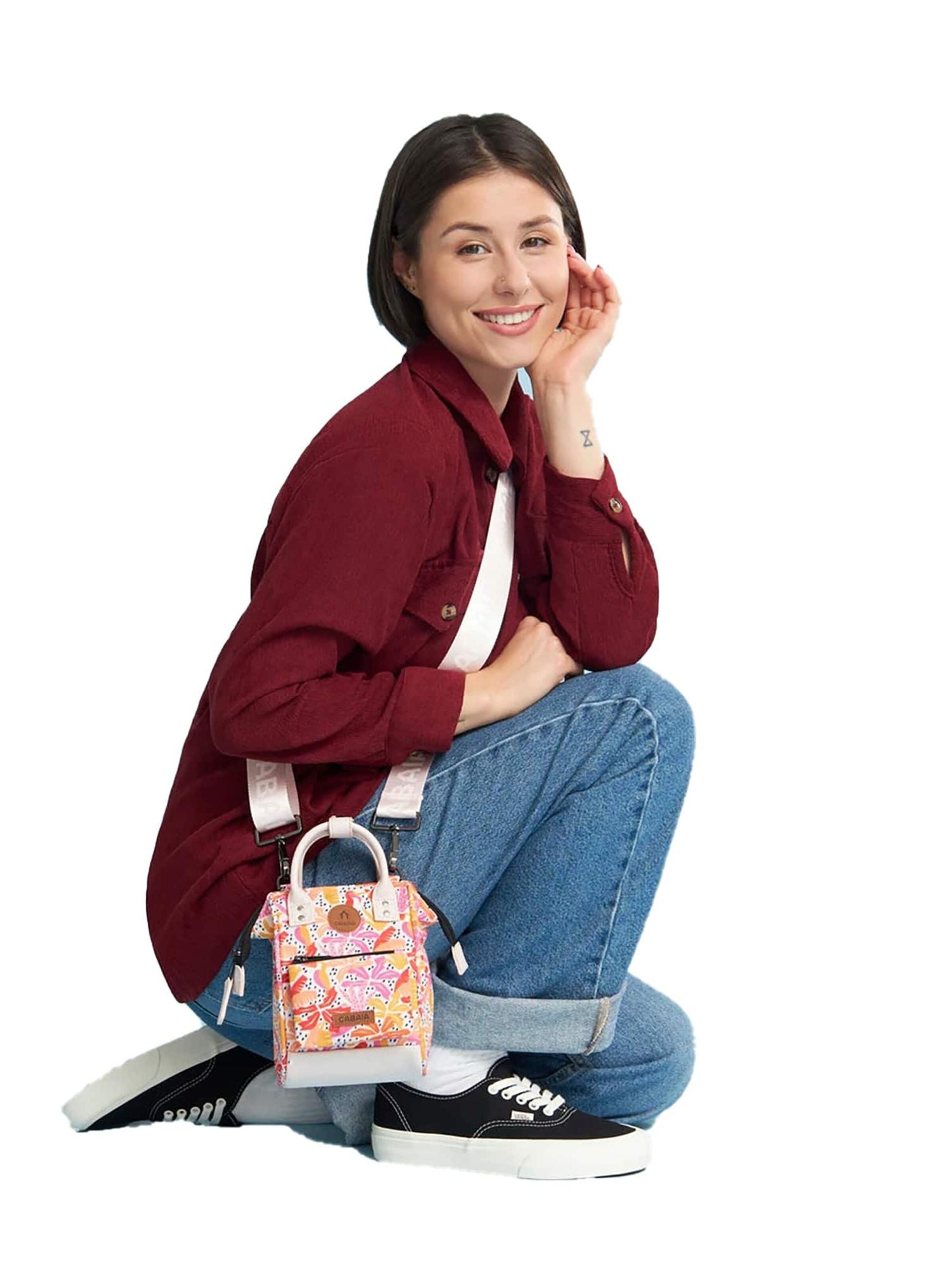 Cabaia Umhängetasche 'Pirae'‌‌‌‌‌‌‌ in Mischfarben